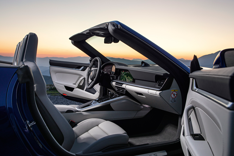 Illustration for article titled The 2020 Porsche 911 Carrera 4S Cabriolet is Almost as Quick as the Current 911 Turbo Cabriolet